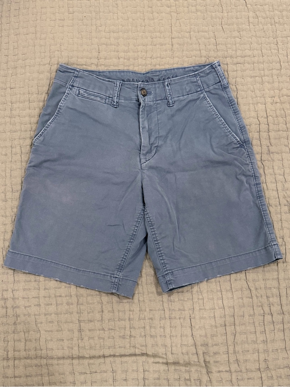 American Eagle Men’s Flex Lived-In Blue Chino Shorts